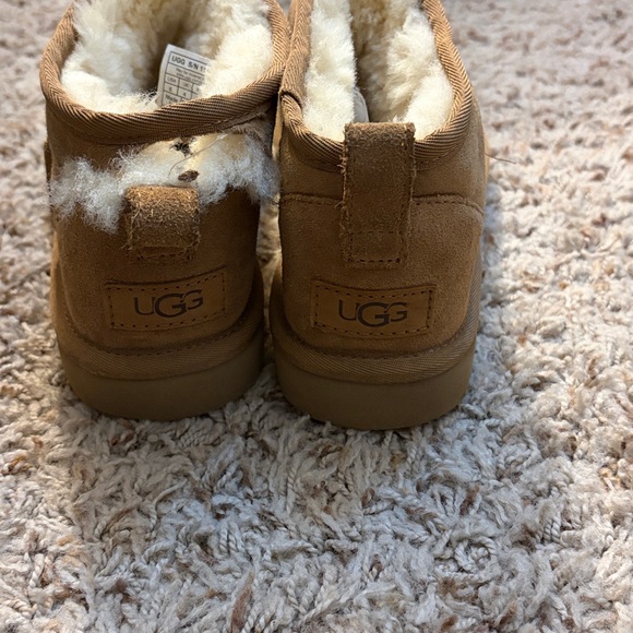 Ugg Classic Ultra Mini Boot Chestnut size 6 - Picture 6 of 8
